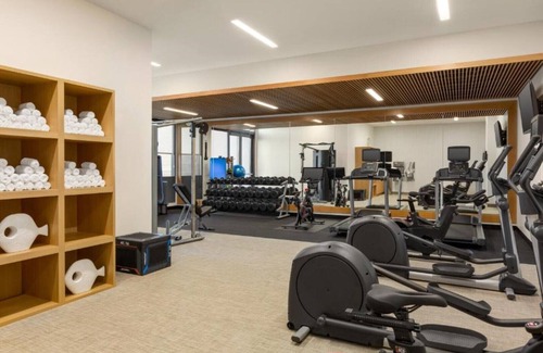 East San Mateo House | Comfy beds in a central location !
