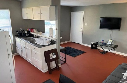 Pecan Valley House | Comfy casa Duplex by Southside Lions