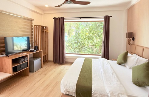 Dhiffushi Hotel | Comfy Cool Breeze by eMzaz