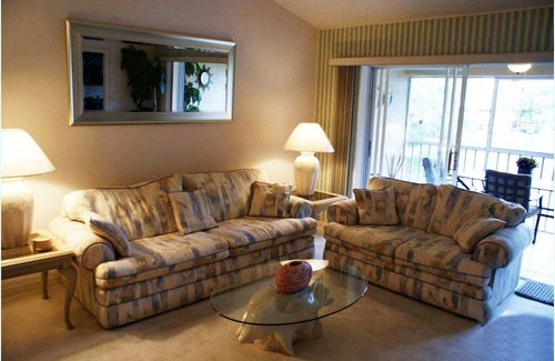 Palm River Estates Condo | Comfy-Cozy Condo in Great North Naples Location