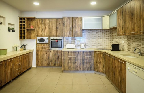 Netanya Apartment | Comfy Haven in Netanya CTR by Sea N'Rent