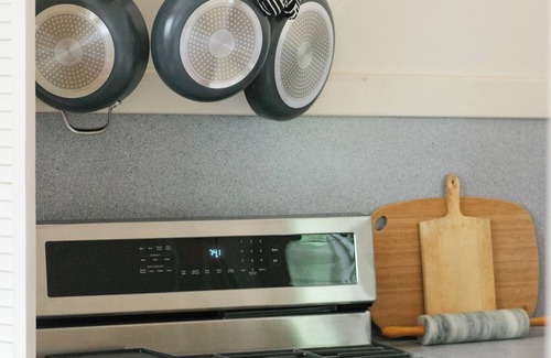 Montgomery House | Comfy Retreat | Close to Riverwalk Stadium