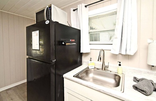 Winter Garden Apartment | Comfy Studio Apartment