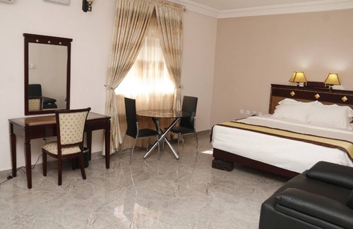 Wuse 2 Hotel | Commordore Hotel