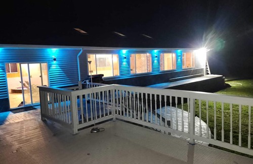 Middle Hope House | complete privacy vacation home [private pool]
