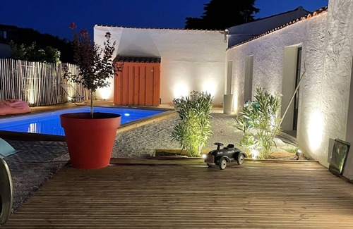Saint-Pierre-d'Oleron House | Completely renovated old winery in a typical island village