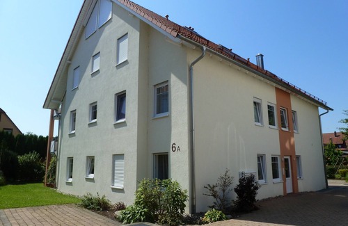 Immenstaad am Bodensee Apartment | completely new, modern, 2 bedrooms, central and quiet, 100m to Bodensee