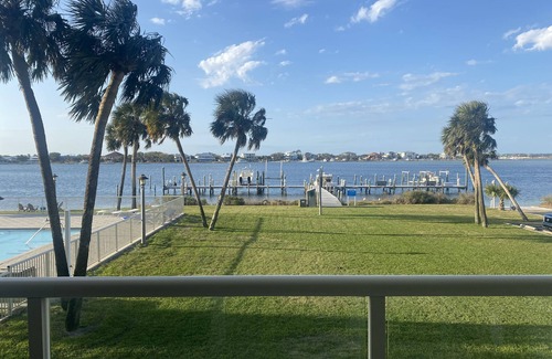 Villa Sabine Condo | Completely renovated 1 bedroom on first floor Sabine Yacht and Racquet Club