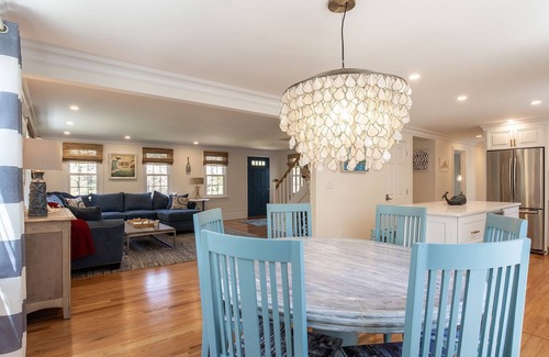 Katama House | Completely renovated Edgartown cape with New Pool ~ Sleeps 14
