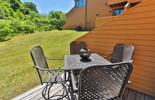 Harbor Springs Condo | Condo #4 - 3 Bedroom, 2.5 Baths Trout Creek - Sleeps 9