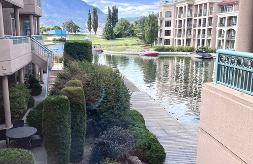 Kelowna Central Business District Condo | Condo at Marriott Grand Okanagan Resort