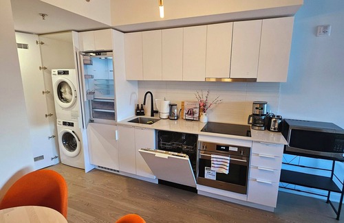 Quartier des Spectacles Apartment | Condo dowtown Montreal 13mins walk to the Old-Port