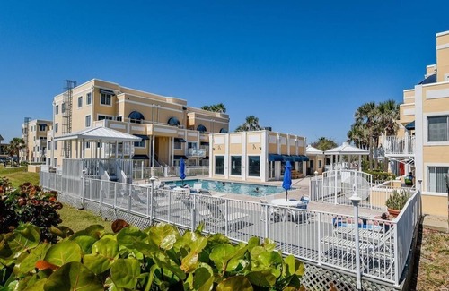 Cape Caneveral Beach Gardens Condo | Condo in Oceanfront Complex, Great Oceanview - Sleeps 4 Guests