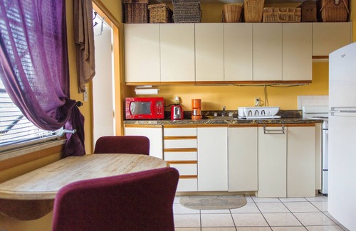 Golden Beach Apartment | Condo on Venice Island. Private access to Golden Beach within 3 minute walk.