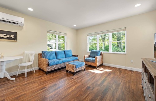 Bliss Corner Apartment | Condo with private beach access
