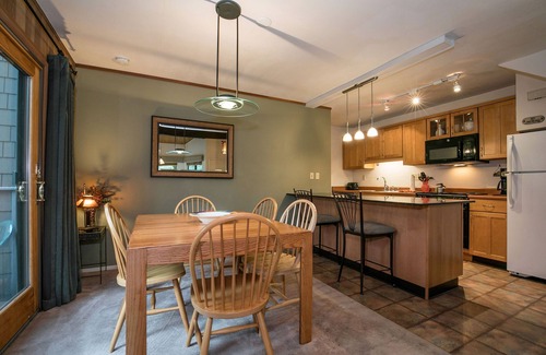 Incline Village Condo | Condo with Summer Pool! (CDL36)