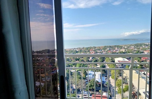 Davao Apartment | Condominium in the heart of Davao with 2 Bedroom 2 Balcony with Sea, Mountain & City View at Verdon Parc