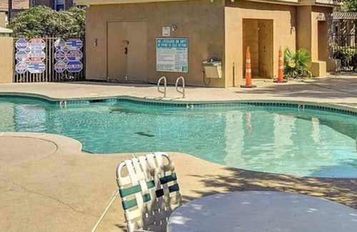 Las Vegas Condo | Condominium near to strip and New Raiders Stadium!