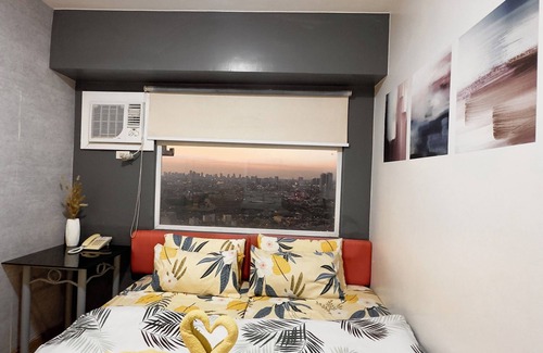 Highway Hills Apartment | Condotel Suites in Mandaluyong with AC, WiFi and Netflix