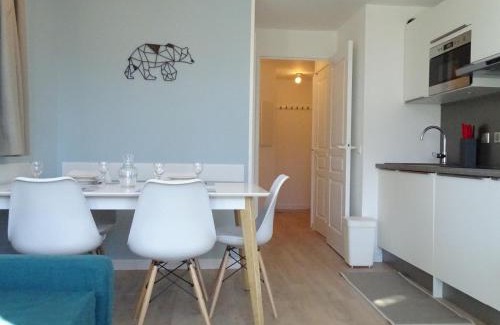 Avoriaz Apartment | Confort - Appartement scandinave rénové 3 pièces, 2 chambres, skis aux pieds, centre Falaise - FR-1-634-6