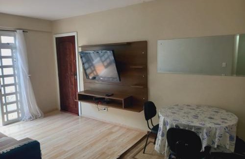 Santa Quiteria Apartment | Conforte, praticidade e muito bem localizado!