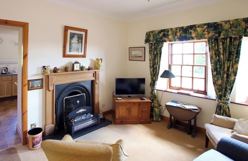 Kelton Cottage | CONHEATH GATELODGE COTTAGE