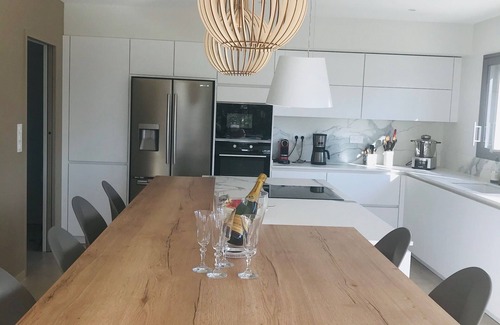Montboucher-sur-Jabron Villa | Contemporary villa with swimming pool on the Valdaine golf course in Drôme provençale