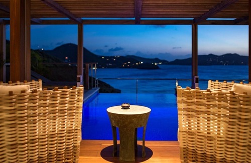 Pointe Milou Villa | Contemporary 2 BDRM Balinese Villa w Pool and BBQ