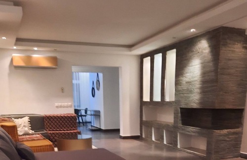 Racine Apartment | Contemporary apartment