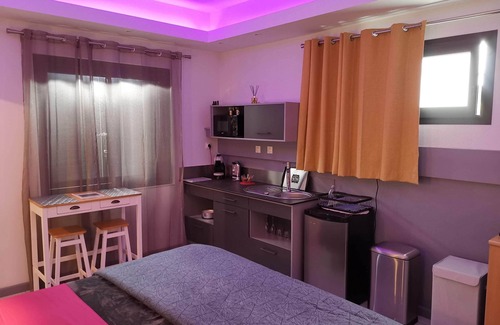 Le Tampon Apartment | Contemporary apartment