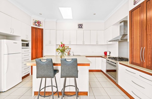 Portland House | Contemporary Australian home in central location