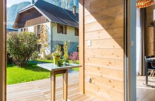 Chaparon Ski Chalet | Contemporary Chalet on Lake Annecy