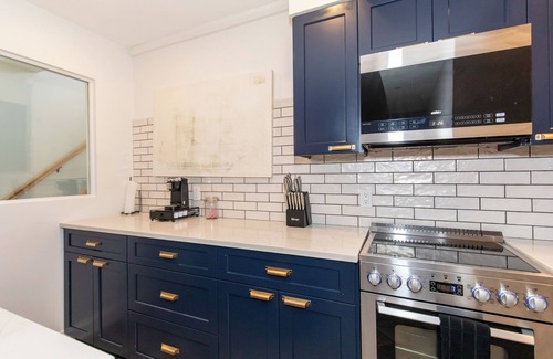 Sandusky Condo | Contemporary Condo Downtown Sandusky