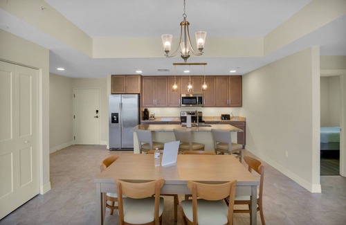 Clearwater Beach Condo | Contemporary Condo Hotel Suite on the Beach