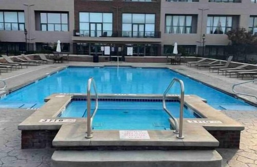 Sandusky Condo | Contemporary Condo Minutes to Cedar Point