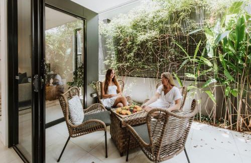 Coolum Beach House | Contemporary Coolum Beach Abode