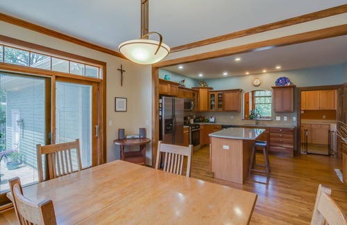Harters Heights House | Contemporary Craftsman Home