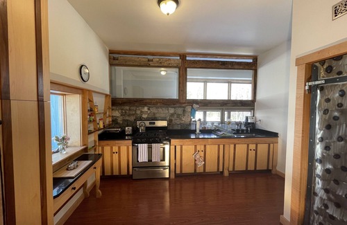 Stratton House | Contemporary House for Rent only 4 miles from Mt Snow and 10 miles from Stratton