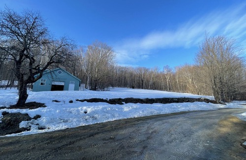 Stratton House | Contemporary House for Rent only 4 miles from Mt Snow and 10 miles from Stratton