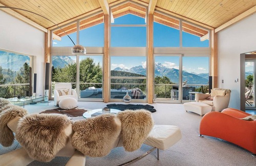 Arveyes Ski Chalet | Contemporary luxury chalet - 6/7 bedrooms. Free WiFI