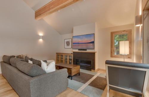Truckee House | Contemporary Tahoe Donner 3BR Hot Tub- Pet Friendly- Amenity Access