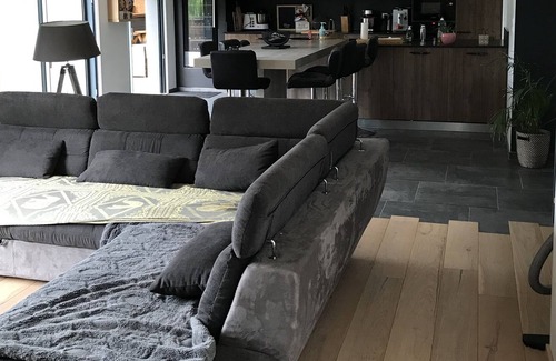 Saubrigues Villa | CONTEMPORARY VILLA 15 min from the Ocean