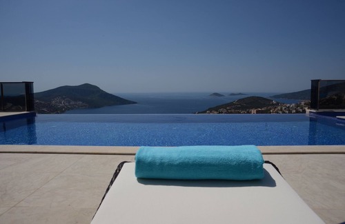 Kalkan Villa | Contemporary Villa, amazing sea views, heated infinity pool, daily maid service
