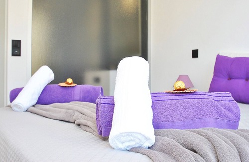 Urbanizacao dos Calicos Villa | CONTEMPORARY VILLA W/ PRIVATE HEATABLE POOL, BBQ & WI-FI,ONLY 5 MIN FROM BEACH