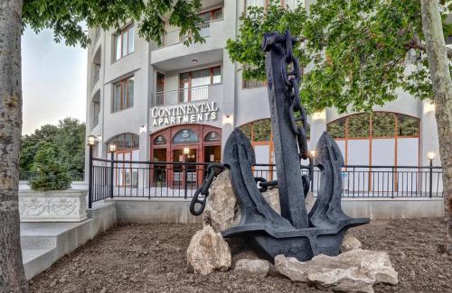 Golden Sands Apartment | Continental Apartments
