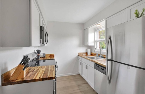 Newburgh Apartment | Contract Worker Paradise!