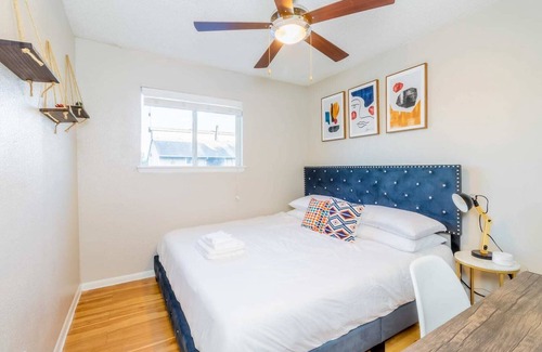 Pleasant Valley Apartment | Convenient 2BR next to Downtown w Fast WiFi + Pool
