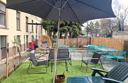 Brigittenau Apartment | Convenient 3BR Apt. near Danube & Millenium Tower