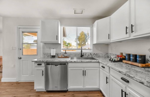 Fresno House | convenient Cozy house near tower district