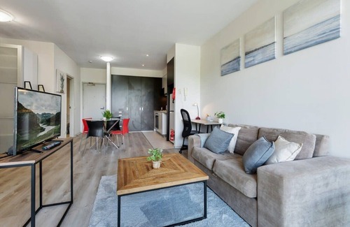 Kensington Apartment | Convenient Kensington living, Great Location